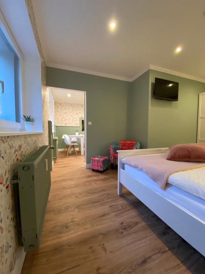 Appartamento Bed N Riesling Forst an der Weinstrasse Esterno foto
